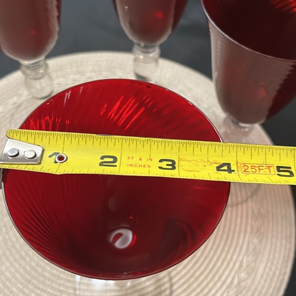 Red Ruby Vintage Optic Swirl Wine Water Goblets - Picture 7 of 8